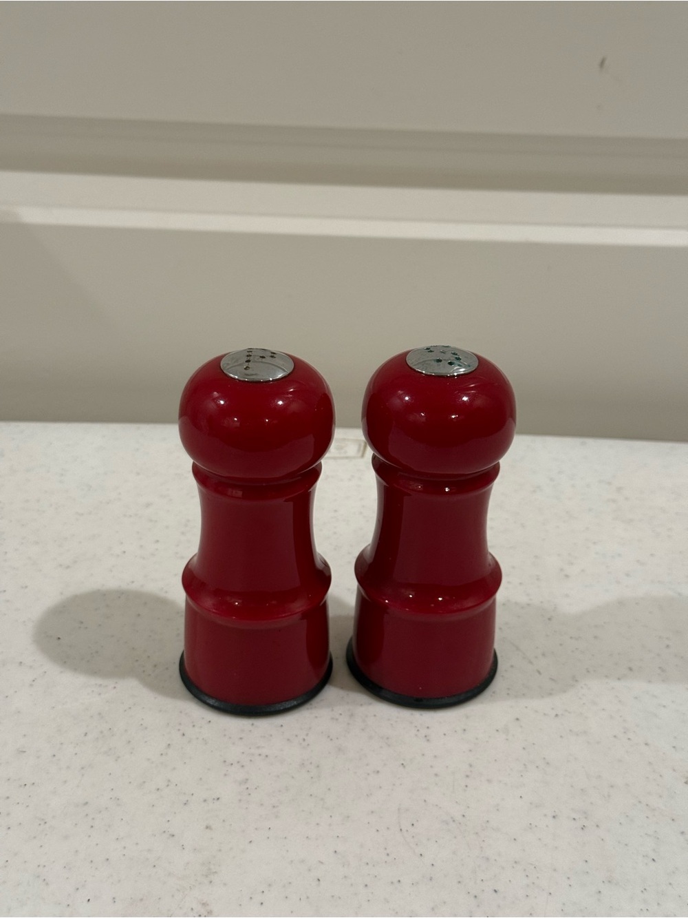 Red Tower Style Salt and Pepper Shakers Set - Picture 2 of 7